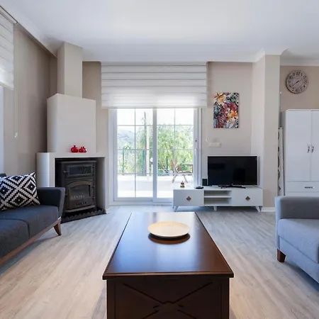 Villa Splendid Vacation Homes With Pool And Garden In Marmaris