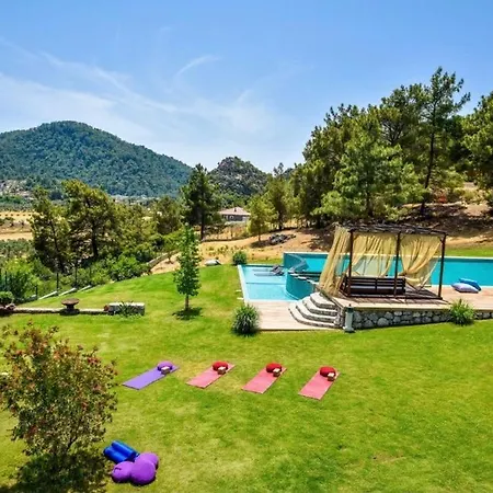 Villa Splendid Vacation Homes With Pool And Garden In Marmaris *