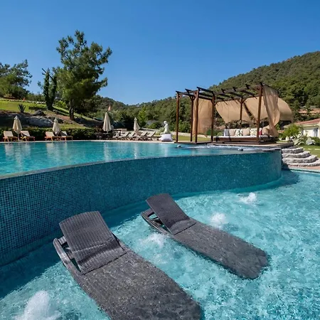 Splendid Vacation Homes With Pool And Garden In Marmaris *