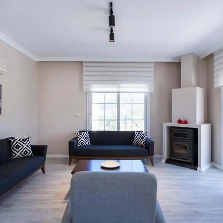 Villa Splendid Vacation Homes With Pool And Garden In Marmaris Muğla